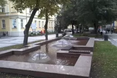 fontanna-na-deptaku-przy-bwa-w-zielonej-gorze-7